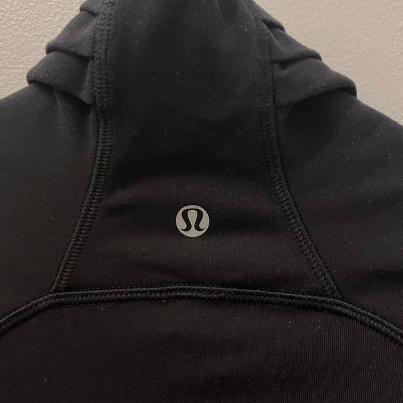 lululemon athletica Black Asymmetrical Jacket - Size 8 - Picture 7 of 10